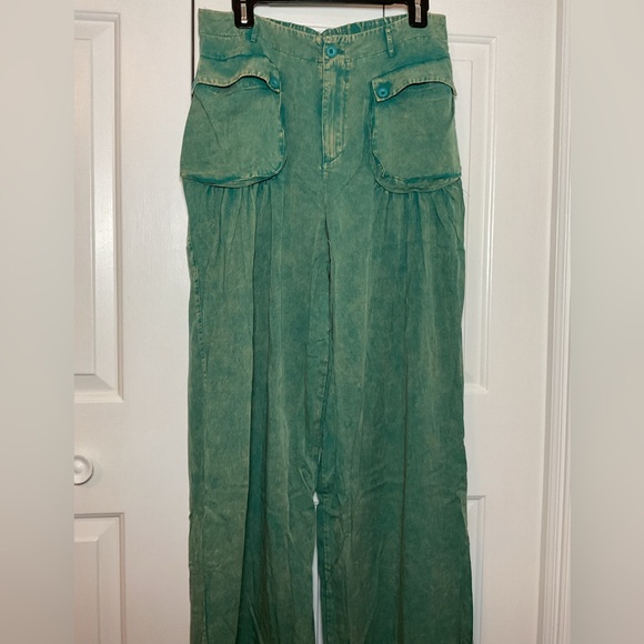Oil & Hali Washed Green Wide-Leg Pants With Adjustable Drawstring Hem - Picture 2 of 4